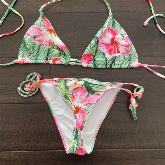 ASOS String-Tie Swimwear Floral Bikini Set 💚 - Picture 2 of 6